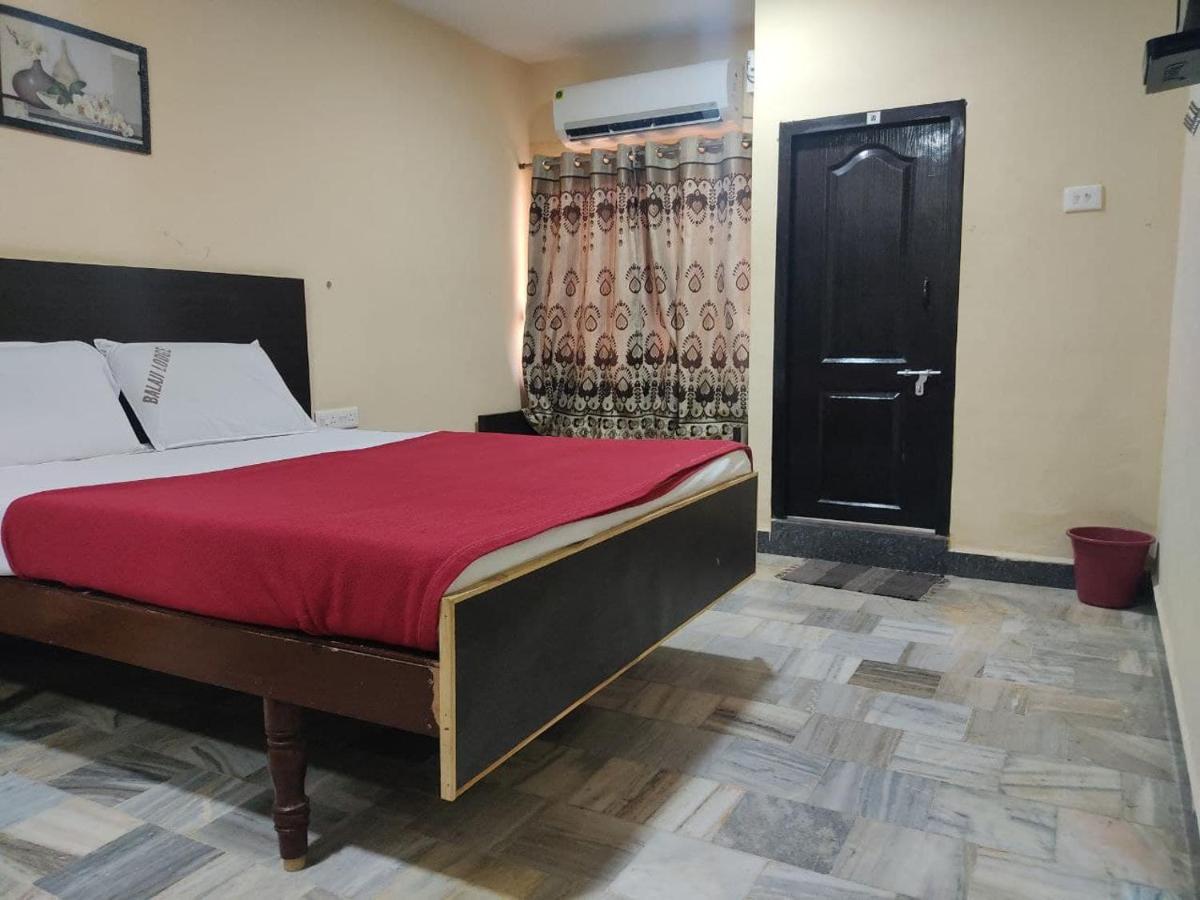 Balaji Lodge Villupuram Exterior foto